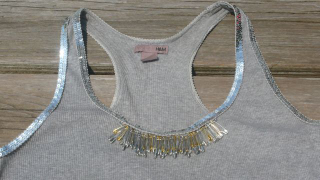 Illustration for article titled Make A Cool Shirt Cooler With Safety Pins